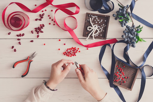 Personalized Textile Jewelry Made from Wired Ribbons